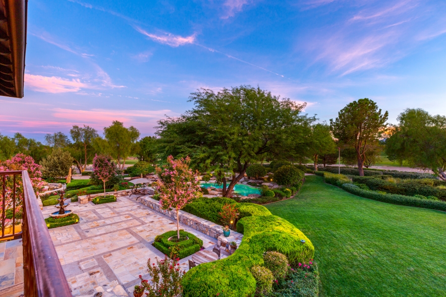 The Enclave Luxe Estates & Lifestyles