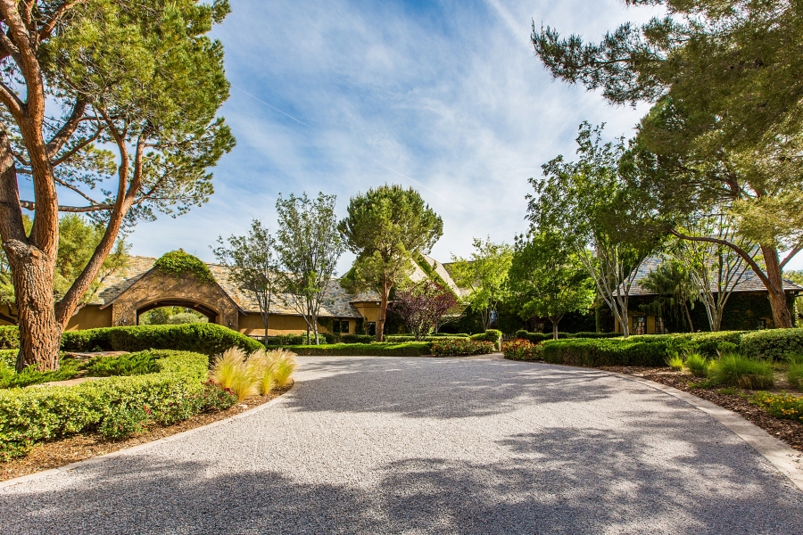 The Enclave Luxe Estates & Lifestyles